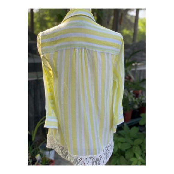 Esme & Esyllte Anthro Blouse Shirt Cotton Lace Stripes Sz 8 Yellow White - Picture 3 of 9